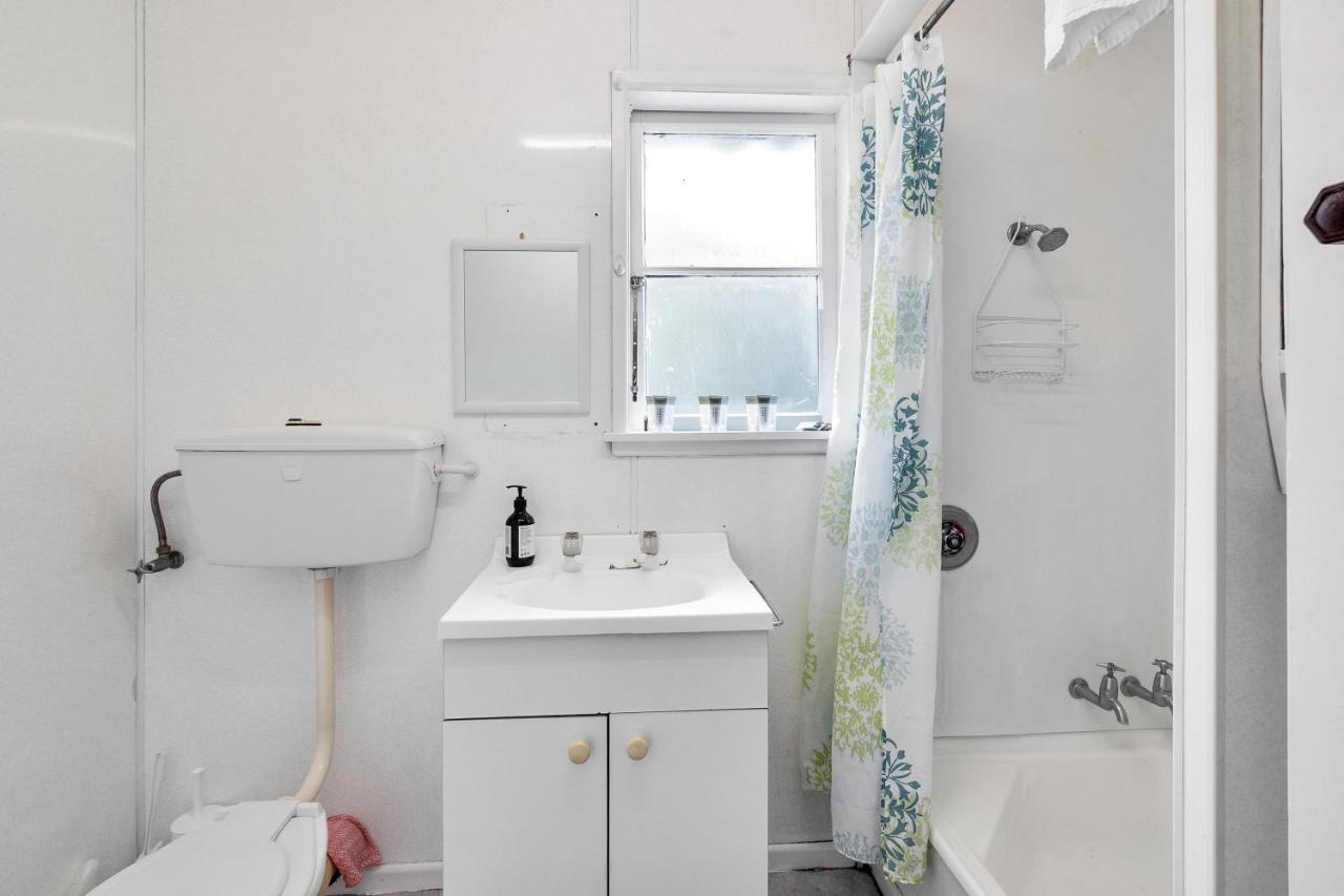 3 Bedroom In Onehunga W Parking - Wifi - Netflix Auckland Luaran gambar
